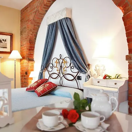 Belvilla By Oyo Elegant Flat In Historic Holiday home Montepulciano