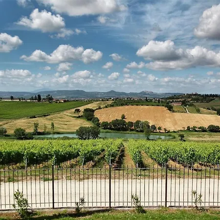 Belvilla By Oyo Elegant Flat In Historic Holiday home Montepulciano